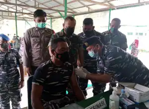 Personil TNI-POLRI di Simeulue Ikut Vaksinasi Booster