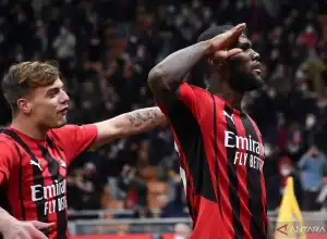 AC Milan Melaju ke Babak Semifinal, Cukur Lazio Empat Gol Tanpa Balas