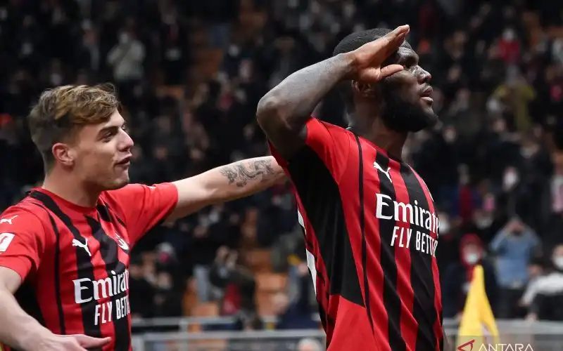 AC Milan Melaju ke Babak Semifinal, Cukur Lazio Empat Gol Tanpa Balas