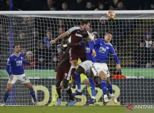 Gol telat Dawson selamatkan West Ham dari kekalahan atas Leicester