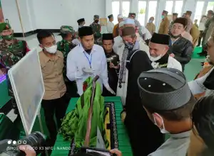 Antusias Masyarakat Saksikan Tabarruk Artefak Rasulullah Muhammad SAW di Bener Meriah