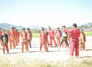 40 Santriwan Pesantren Ar-Rahman Paya Tumpi Takengon Dikukuhkan