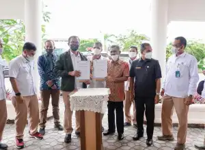 PT PIM Serahkan Satu Unit Ambulance untuk RS Pratama Aceh Utara