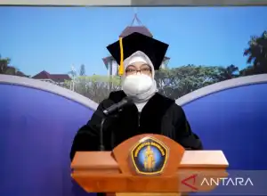 Universitas Brawijaya kukuhkan dua profesor baru