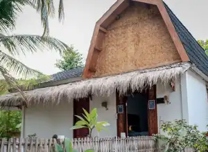 Jelang MotoGP Mandalika, Ratusan Sarana Hunian Pariwisata di Lombok Tengah Penuh