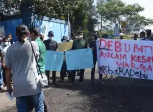 Akibat Polusi Batu Bara Berdampak Sesak Nafas, Warga di Aceh Barat Aksi Demo