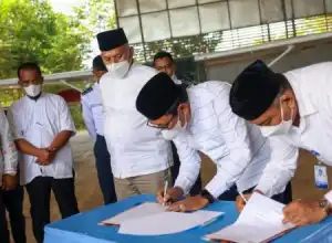 5 Unit Pesawat Cessna Diserahkan Untuk SMK Penerbangan Aceh