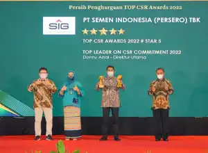 Semen Indonesia Raih Dua Penghargaan Top CSR Awards 2022