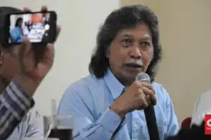 Budayawan Ainun Nadjib : Presiden Saat Ini Belum Tepat untuk Indonesia