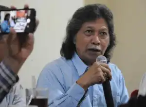 Budayawan Ainun Nadjib : Presiden Saat Ini Belum Tepat untuk Indonesia