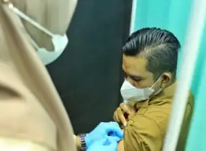 Vaksinasi Massal Booster Pemerintah Aceh Terus Berjalan