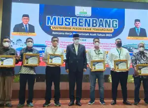 PT PIM Dapat Penghargaan TJSLP Dari Pemerintah Aceh