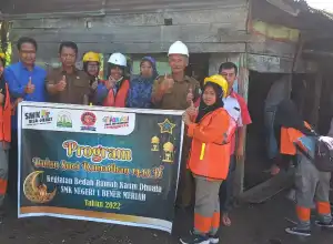 SMK Negeri 1 Bener Meriah Bedah Rumah Warga Tingkem Asli