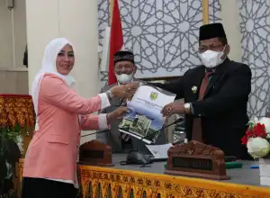 PAD Banda Aceh Tahun 2021 Hanya Tercapai 66,61%, LKPJ Wali Kota Jadi Sorotan Dewan 