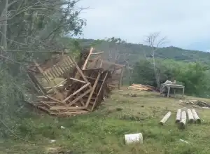 Angin Kencang Terpa 8 Rumah dan Kios Warga di Aceh Besar