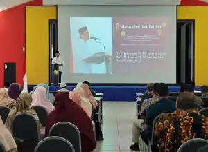 Rektor USK Peusijuk Calon Jemaah Haji FKIP