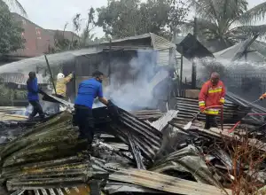Selang Gas Bocor, Warkop di Asrama TNI Aceh Besar Ludes Terbakar