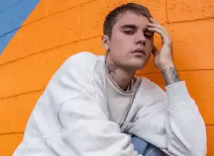 Ahli Bedah Sebut Justin Bieber Tunjukkan Tanda-Tanda Pemulihan Awal