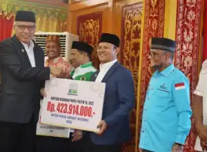 Pemerintah Aceh Serahkan Dana Hibah Parpol Rp5,1 Miliar