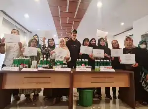 ARC-USK Beri Pelatihan Produk Inovasi Nilam di Makassar