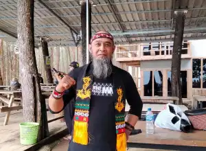 “Abah” Arif, Sosok Pelatih MMA Mirwandi Arinasko 