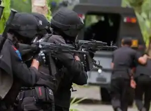 Densus 88 Tangkap Delapan Orang Terduga Teroris di Aceh