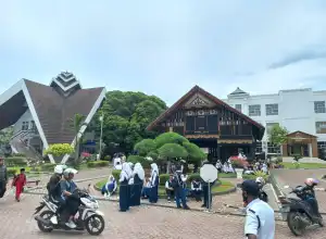 Pameran Literasi Sejarah Dan Budaya Sebagai Upaya Mencerdaskan Generasi Bangsa