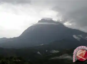 Laki-Laki Paruh Baya Meninggal saatMendaki Gunung Kinabalu