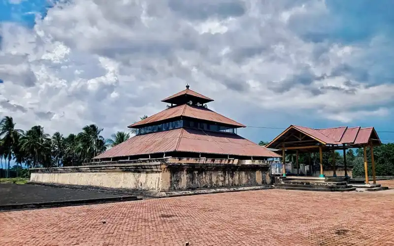 Empat Masjid Tua di Provinsi Aceh 