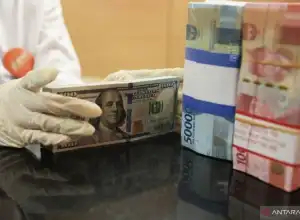 Rupiah Menguat 6 poin