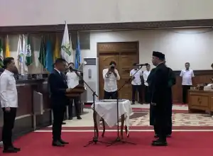 Samsul Bahri Dilantik Jadi Anggota DPRA Pengganti Almarhum Herman Abdullah