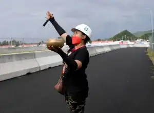 Rara Pawang Hujan Kawal Pakansari dari Jarak Jauh pada Laga Indonesia vs Curacao 