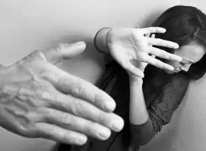 Gegara Cekcok Mulut, Pria di Bener Meriah Aniaya Istri hingga Pingsan