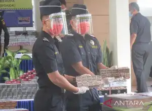 Bea Cukai Aceh Musnahkan Puluhan Ribu Batang Rokok Ilegal