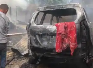Satu Unit Avanza Hangus Terbakar di Garasi Rumah di Aceh Besar