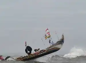 Nelayan Kapal Kecil Diminta Waspadai Gelombang Tinggi