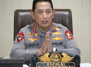 Banyak Polisi Bermasalah, Kapolri Diminta Segera Berbenah atau Mundur