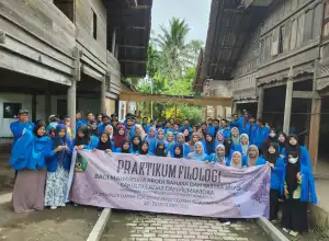 100 Mahasiswa UIN Ar-Raniry Ikuti Praktikum Filologi di Bireuen