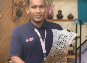 Pemuda Aceh Barat Ini Manfaatkan Batok Kelapa Jadi Sumber Uang