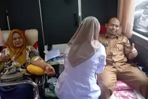 ASN Dinas Syariat Islam Aceh Donor 38 Kantong Darah