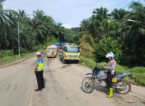 Longsor di Aceh Tamiang Akibatkan Kemacetan Panjang di Jalan Medan-Banda Aceh