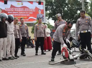 Polresta Banda Aceh Lakukan Pemotongan Knalpot Brong Hasil Razia