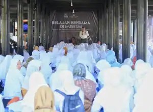 Kenalkan Koleksi Museum Aceh, Ratusan Pelajar Diajari Melukis