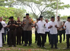 Peringatan 18 Tahun Tsunami Aceh di Kuburan Massal Siron