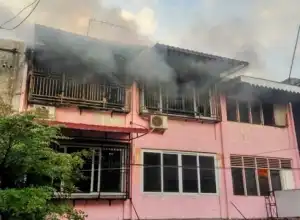 Dua Ruko di Peunayong Banda Aceh Terbakar
