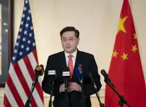Menlu China Qin Gang Bahas Seruan Damai Ukraina di Forum Lanting