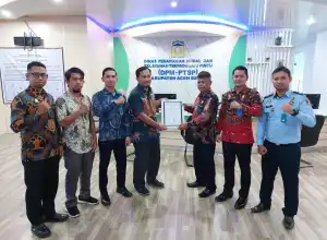 Lapas Kelas IIA Banda Aceh Terima Surat Izin Operasional Klinik Pratama dari DPM-PTSP Aceh Besar