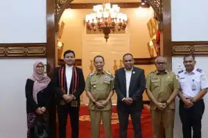Wakil Komisi Informasi Pusat Kunjungi Dinas Perhubungan Aceh