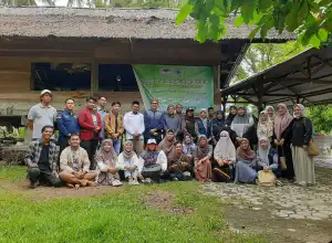Peringati Hari Lingkungan Hidup, AWPF Bersama Mitra Gelar Diskusi Public dan Penghijauan