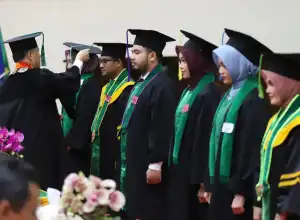Sejumlah Mahasiswa Asing USK Diwisudakan